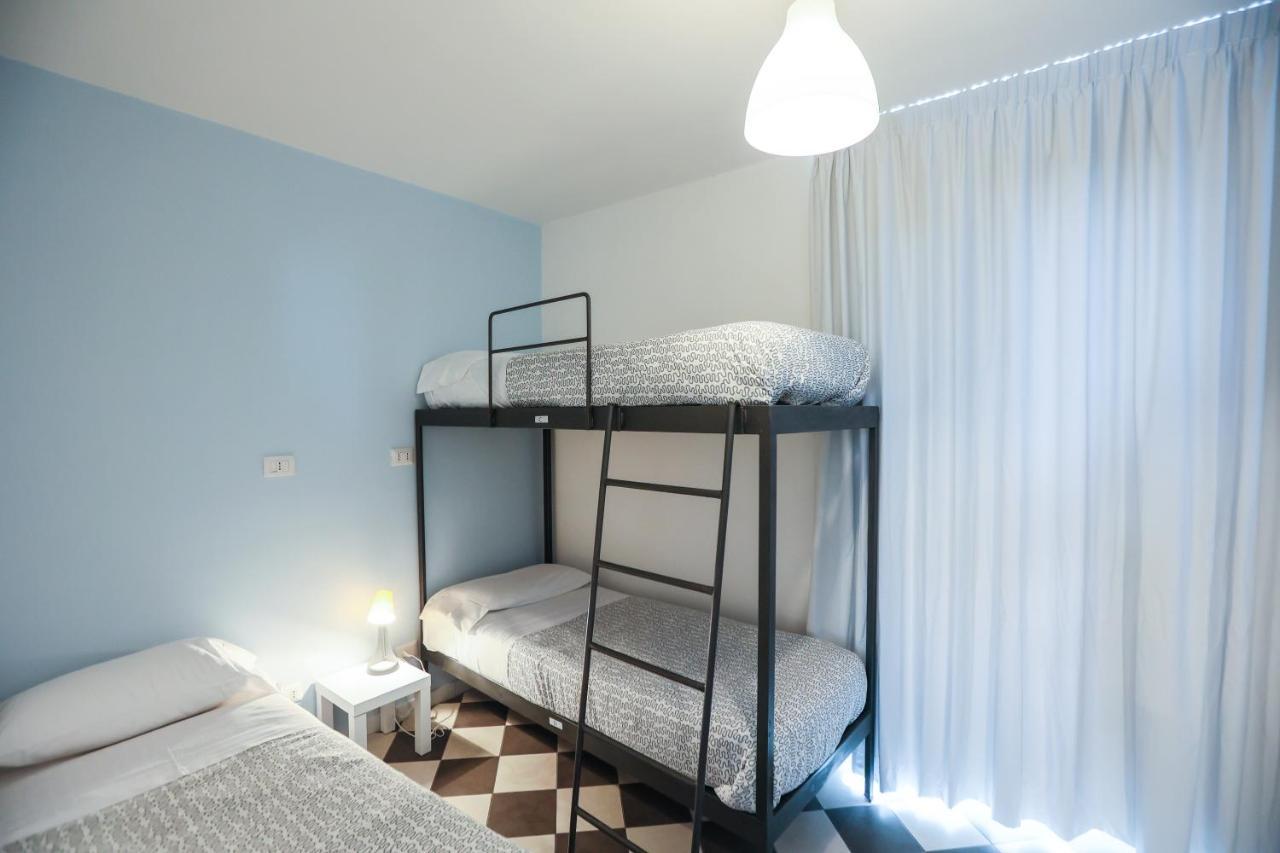 Fabric Hostel Portici Kültér fotó