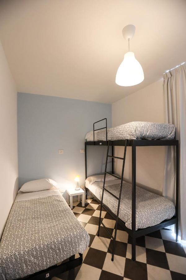 Fabric Hostel Portici Kültér fotó